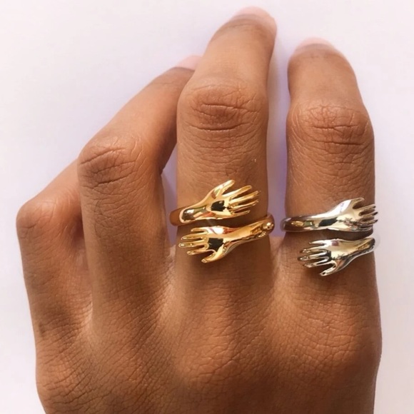 ✨3for$38✨ New 18KGP ‘Self Love’ Hugging Hands Adjustable Bypass Ring Gold Silver - Picture 1 of 16